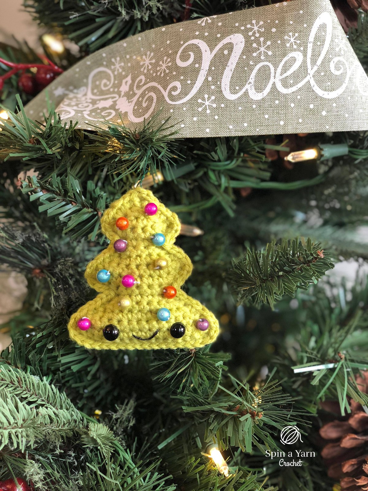 Colourful tree ornament