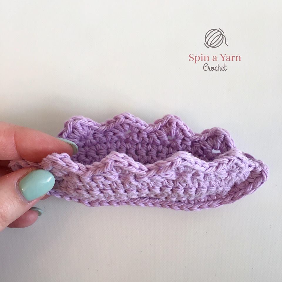 Crochet eggshell side view