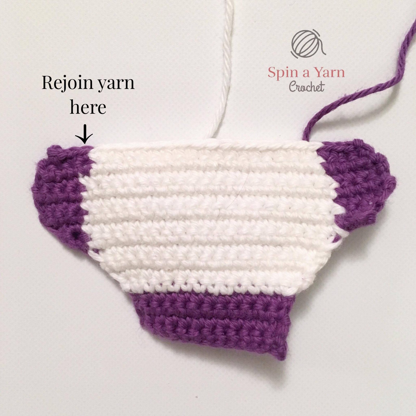 How to Crochet a Winter Snowman Tree Ornament: Free Holiday Pattern