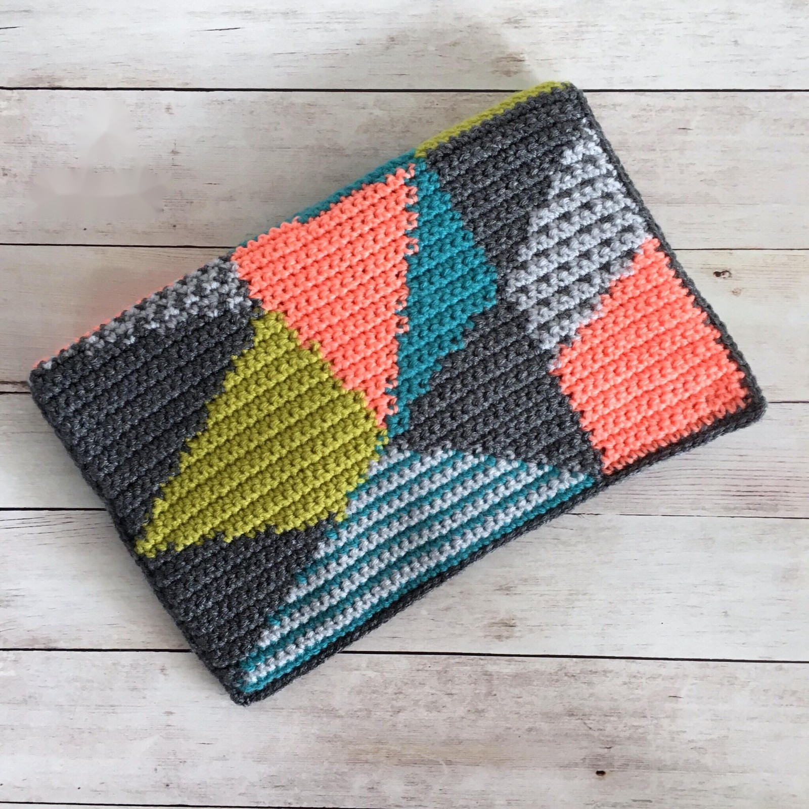 Handmade crochet Geometric Clutch Free Crochet Pattern finished item