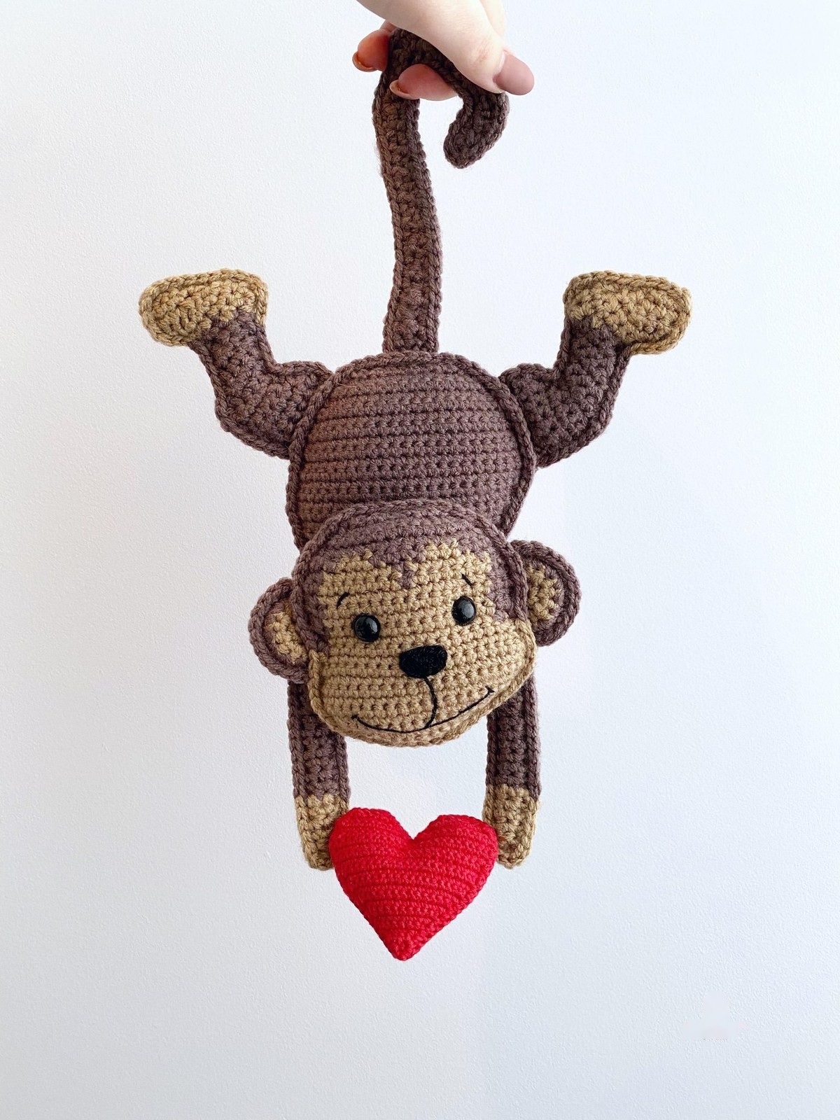 How to Crochet a Cheeky Jungle Monkey Amigurumi: Free Jungle Animals Pattern & Tutorial