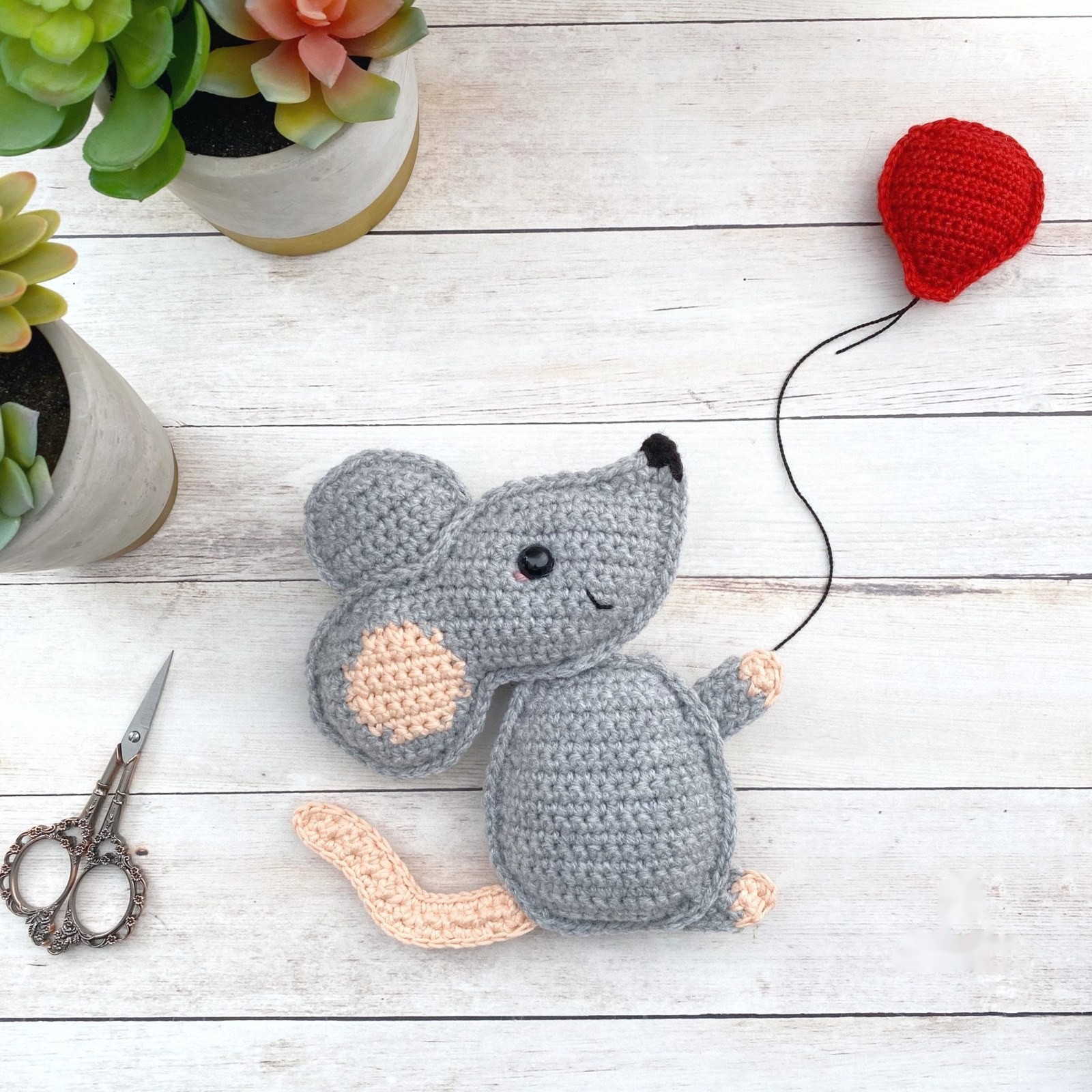Handmade crochet Mouse Amigurumi Free Crochet Pattern finished item